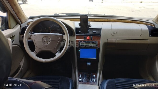 Mercedes C 230 1998, 250,000 km - 2.3 l - Sumqayıt