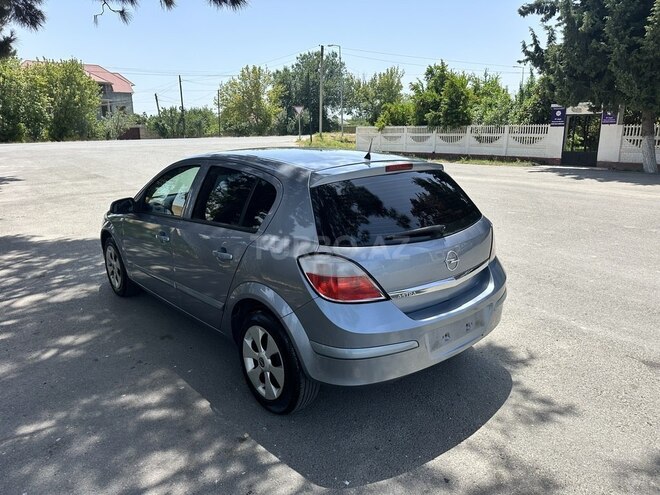 Opel Astra 2004, 135,800 km - 1.2 l - Göyçay