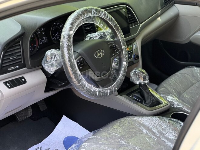 Hyundai Elantra 2017, 141,000 km - 2.0 л - Gəncə