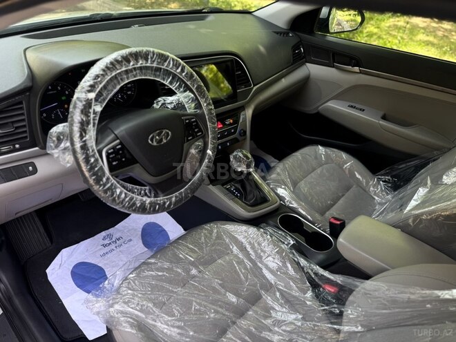 Hyundai Elantra 2017, 141,000 km - 2.0 л - Gəncə