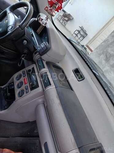 Land Rover Defender 2000, 200,000 km - 2.5 l - Gəncə