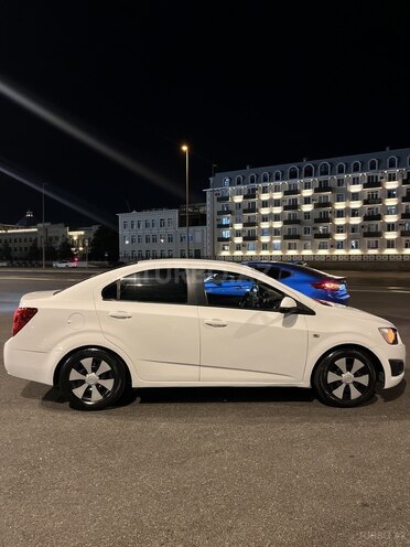 Chevrolet Aveo-4