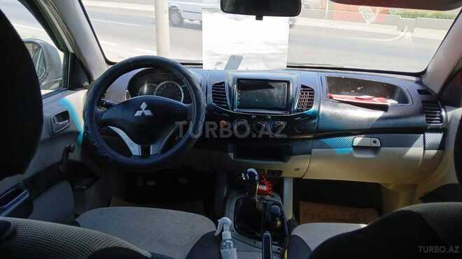 Mitsubishi L200 2011, 325,843 km - 2.5 l - Sumqayıt