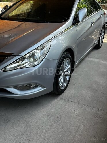 Hyundai Sonata 2011, 186,000 km - 2.4 l - Ucar