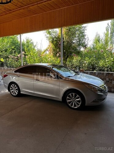 Hyundai Sonata 2011, 186,000 km - 2.4 l - Ucar