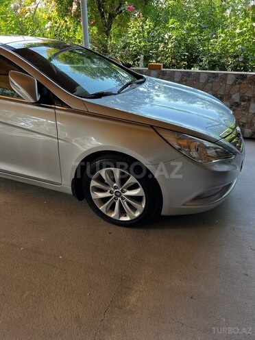 Hyundai Sonata 2011, 186,000 km - 2.4 l - Ucar
