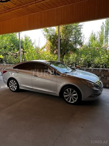 Hyundai Sonata 2011, 186,000 km - 2.4 l - Ucar