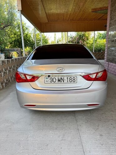 Hyundai Sonata 2011, 186,000 km - 2.4 l - Ucar