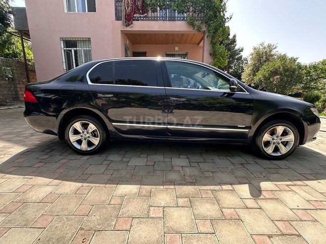 Skoda Superb 2011, 157,000 km - 1.8 л - Bakı