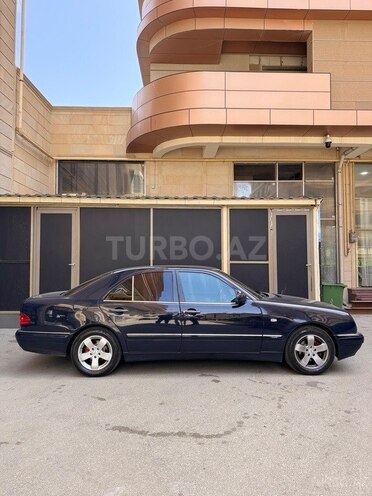 Mercedes E 230 1996, 513,000 km - 2.3 л - Bakı