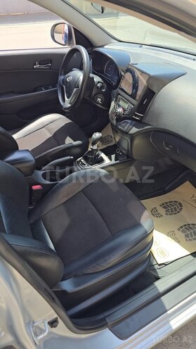 Hyundai i30 2011, 379,000 km - 1.6 l - Bakı