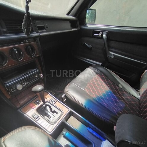 Mercedes 190 1991, 22,000 km - 2.3 л - Bakı