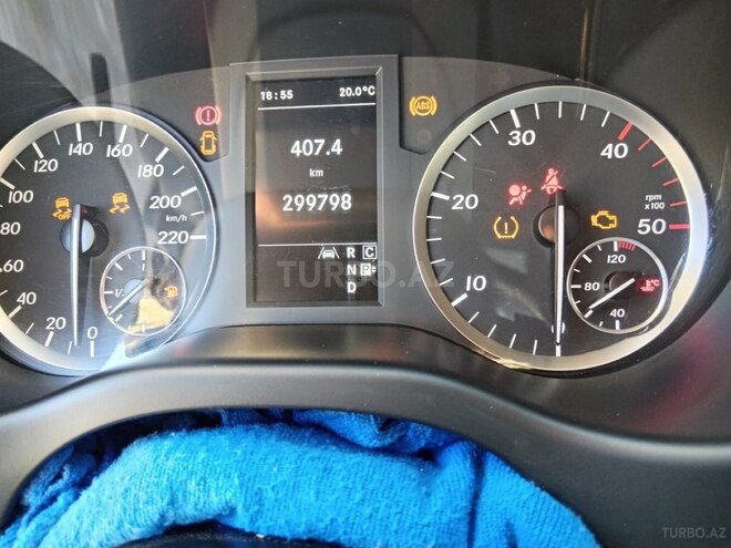 Mercedes Vito 116 2015, 299,798 km - 2.2 l - Bakı