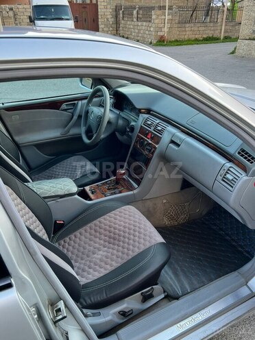 Mercedes E 220 d 1999, 625,866 km - 2.2 л - Bakı