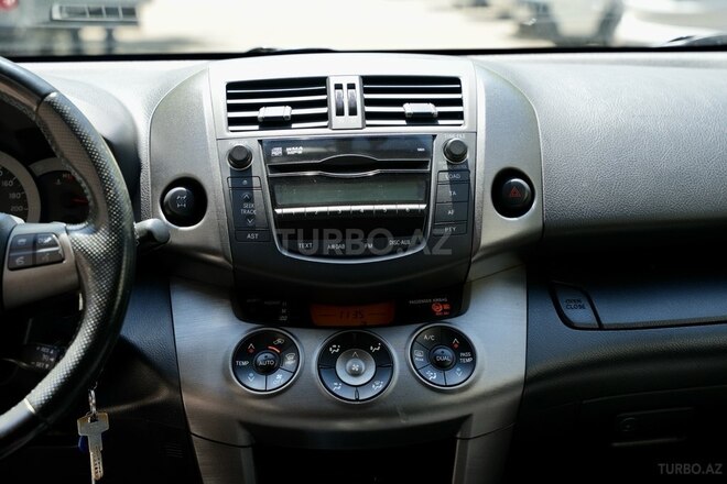 Toyota RAV4 2011, 140,000 km - 2.0 l - Bakı