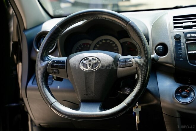 Toyota RAV4 2011, 140,000 km - 2.0 l - Bakı