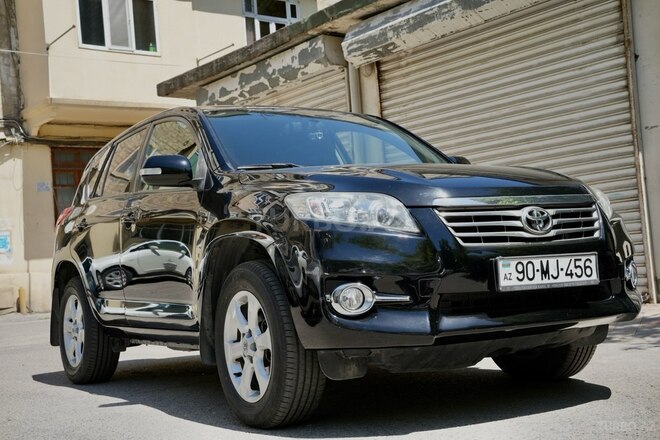Toyota RAV4 2011, 140,000 km - 2.0 l - Bakı