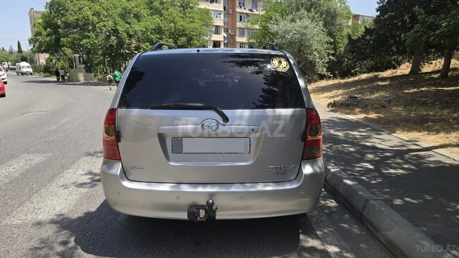 Toyota Corolla 2005, 218,000 km - 1.4 l - Bakı