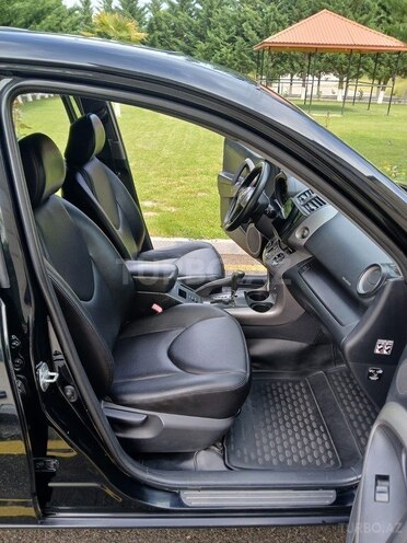 Toyota RAV4 2008, 365,000 km - 2.0 l - Quba