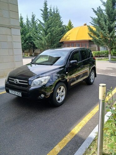 Toyota RAV4 2008, 365,000 km - 2.0 l - Quba