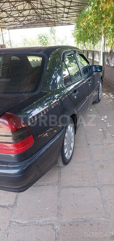 Mercedes C 200 1999, 129,925 km - 2.0 l - Biləsuvar