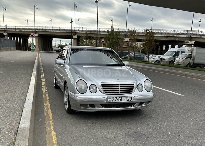 Mercedes E 220 d 2001, 670,000 km - 2.2 l - Quba