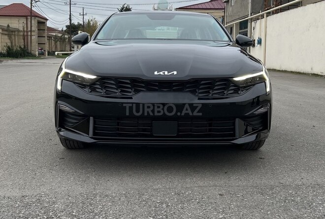 Kia K5-3