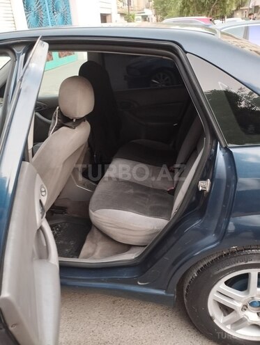 Ford Focus 2002, 243,954 km - 2.0 l - Bakı