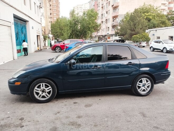 Ford Focus 2002, 243,954 km - 2.0 l - Bakı