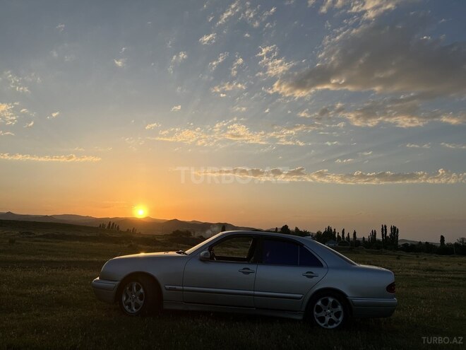 Mercedes E 220 d 1998, 435,671 km - 2.2 l - Tovuz
