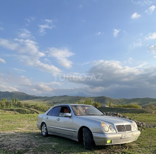 Mercedes E 220 d 1998, 435,671 km - 2.2 l - Tovuz