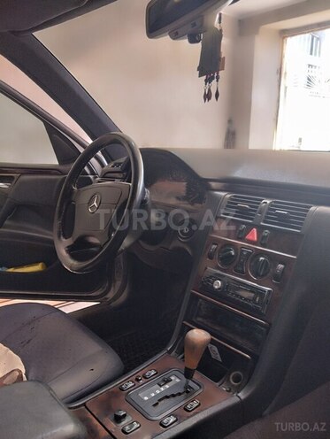 Mercedes E 200 1996, 341,000 km - 2.0 л - Bakı