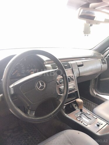 Mercedes E 200 1996, 341,000 km - 2.0 л - Bakı