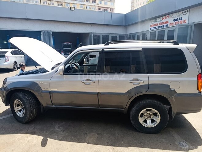 Hyundai Terracan 2003, 240,000 km - 2.9 л - Bakı