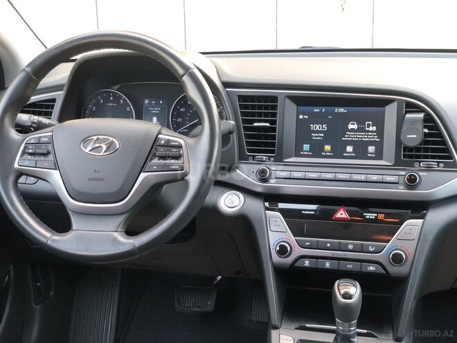 Hyundai Elantra 2017, 75,639 km - 2.0 l - Bakı