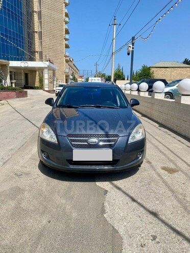 Kia  2008, 270,000 km - 1.6 л - Bakı