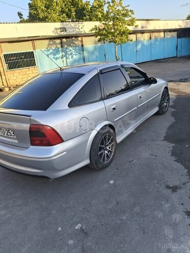 Opel Vectra-6
