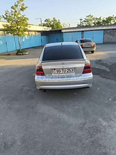 Opel Vectra-8