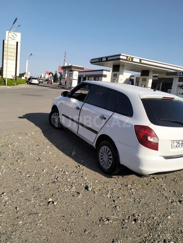 Skoda Fabia 2013, 326,530 km - 1.2 l - Gəncə