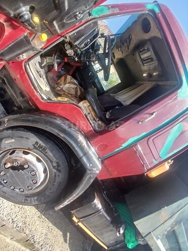 KamAz 55111 1994, 700,000 km - 11.0 l - Salyan