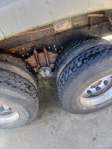 KamAz 55111 1994, 700,000 km - 11.0 l - Salyan