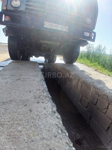 KamAz 55111 1994, 700,000 km - 11.0 l - Salyan