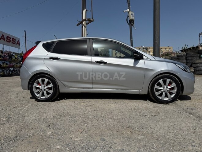 Hyundai Accent 2013, 305,000 km - 1.6 l - Bakı