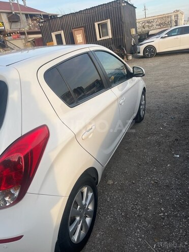 Hyundai i20 2012, 165,000 km - 1.4 l - Bakı