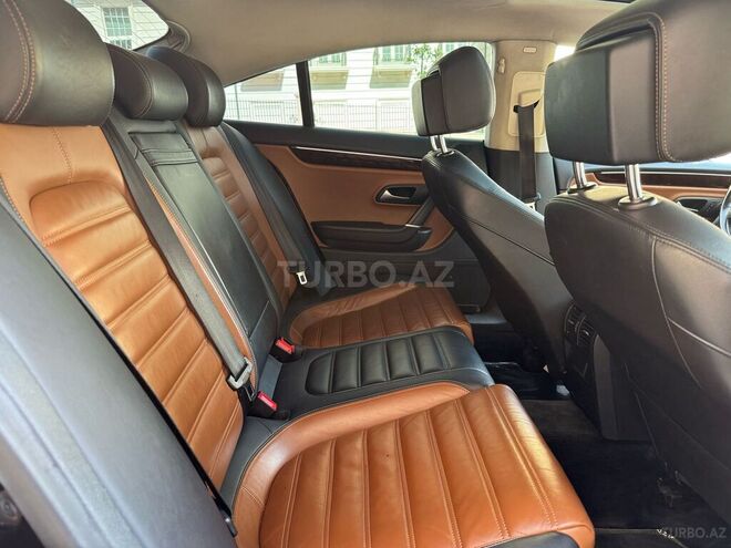 Volkswagen Passat CC-8
