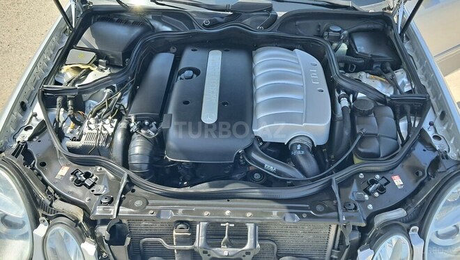 Mercedes E 270 2002, 369,213 km - 2.7 l - Xırdalan