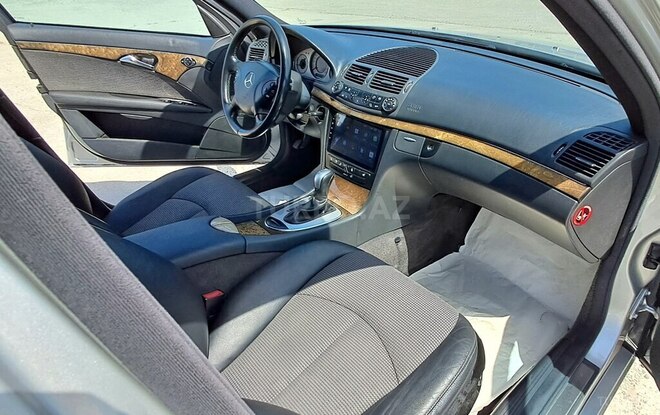 Mercedes E 270 2002, 369,213 km - 2.7 l - Xırdalan