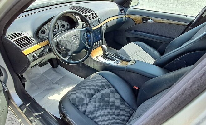 Mercedes E 270 2002, 369,213 km - 2.7 l - Xırdalan