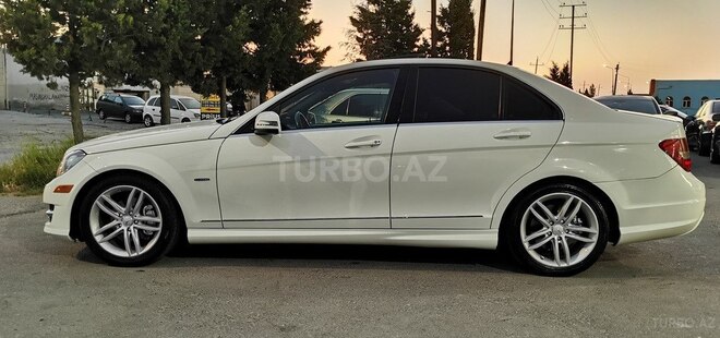 Mercedes C 250 2012, 243,000 km - 1.8 l - Sumqayıt
