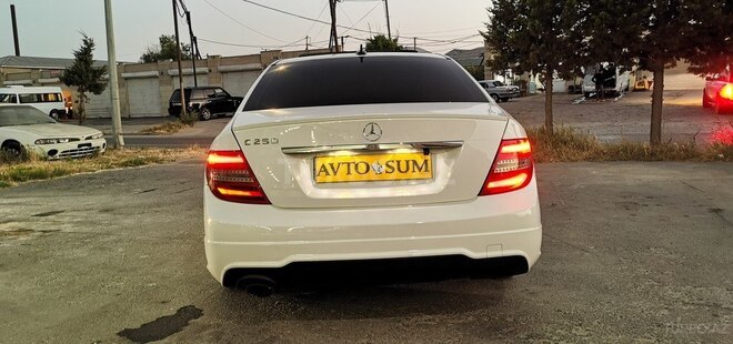 Mercedes C 250 2012, 243,000 km - 1.8 l - Sumqayıt